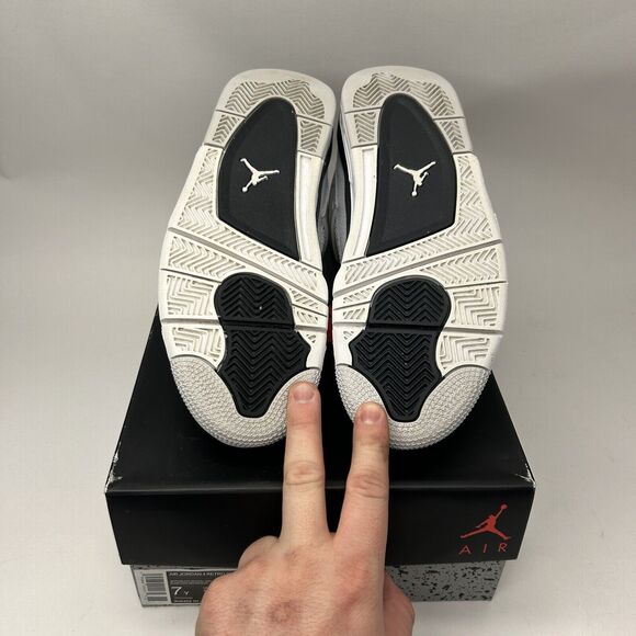 Nike Air Jordan 4 Retro GS “Military Black Neutral Grey” 2023 - Picture 7 of 7